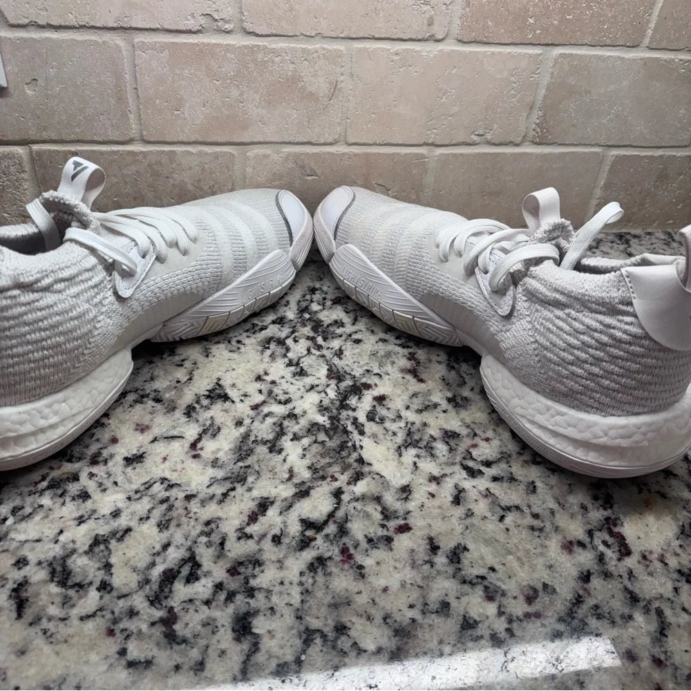 Adidas Men’s Trae Young 2.0 Basketball Shoes‎